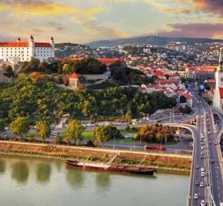 Lovely For 6guest Forest Park 10minutes From Center Lägenhet Bratislava